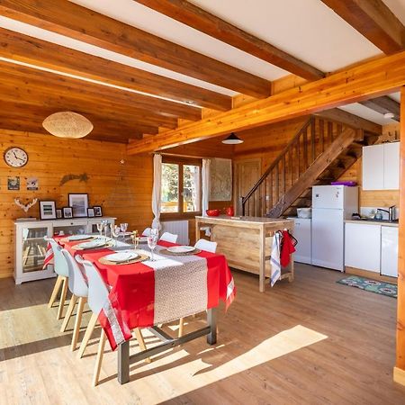 Chalet Les Tilleuls - Jolie Vue Montagne Et Lac 莱桑格勒 外观 照片